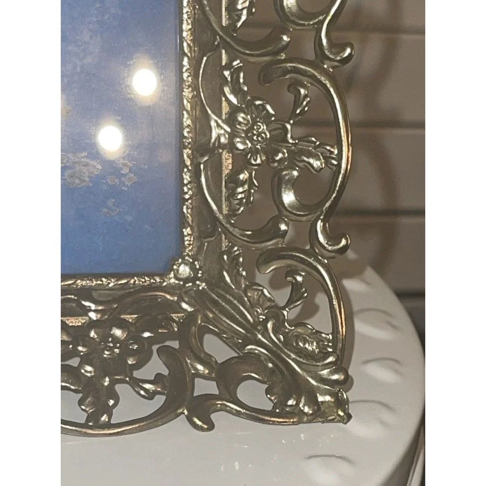 Vintage Gold Tone Metal Filigree 5